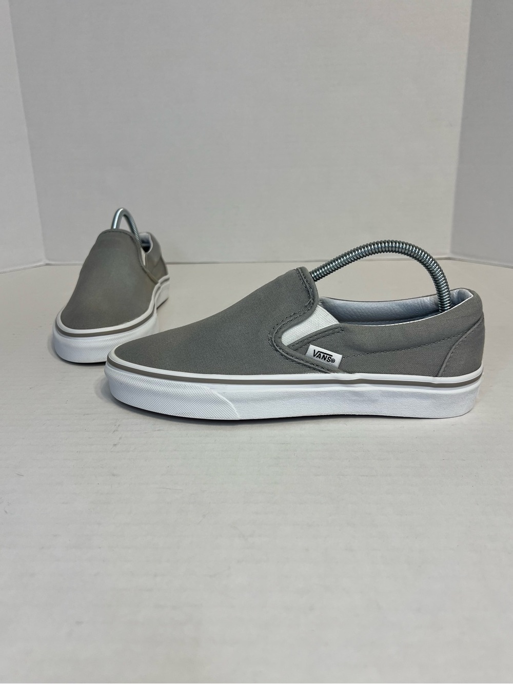 Vans Classic Slip-On Shoes In Gray Size‎ Women 7 Men’s 5.5